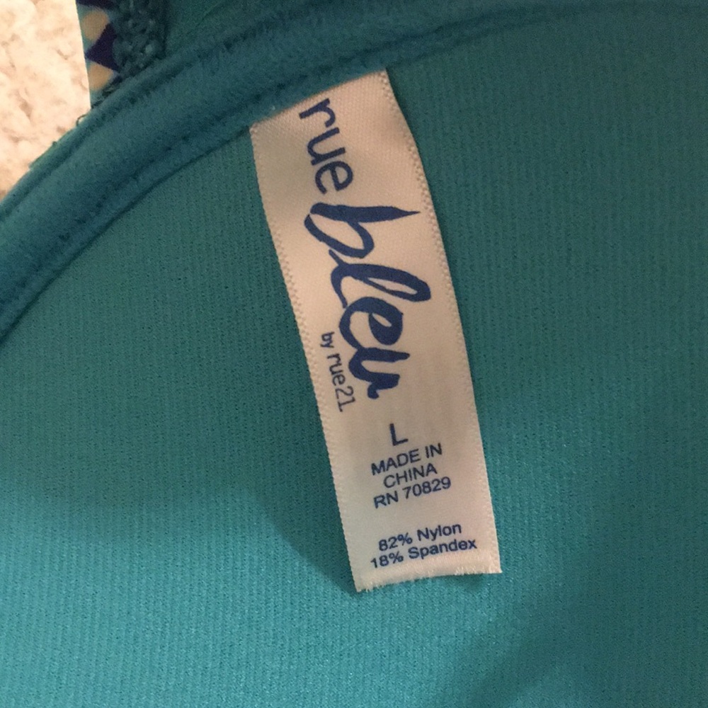 Blue Bikini - Picture 5 of 5